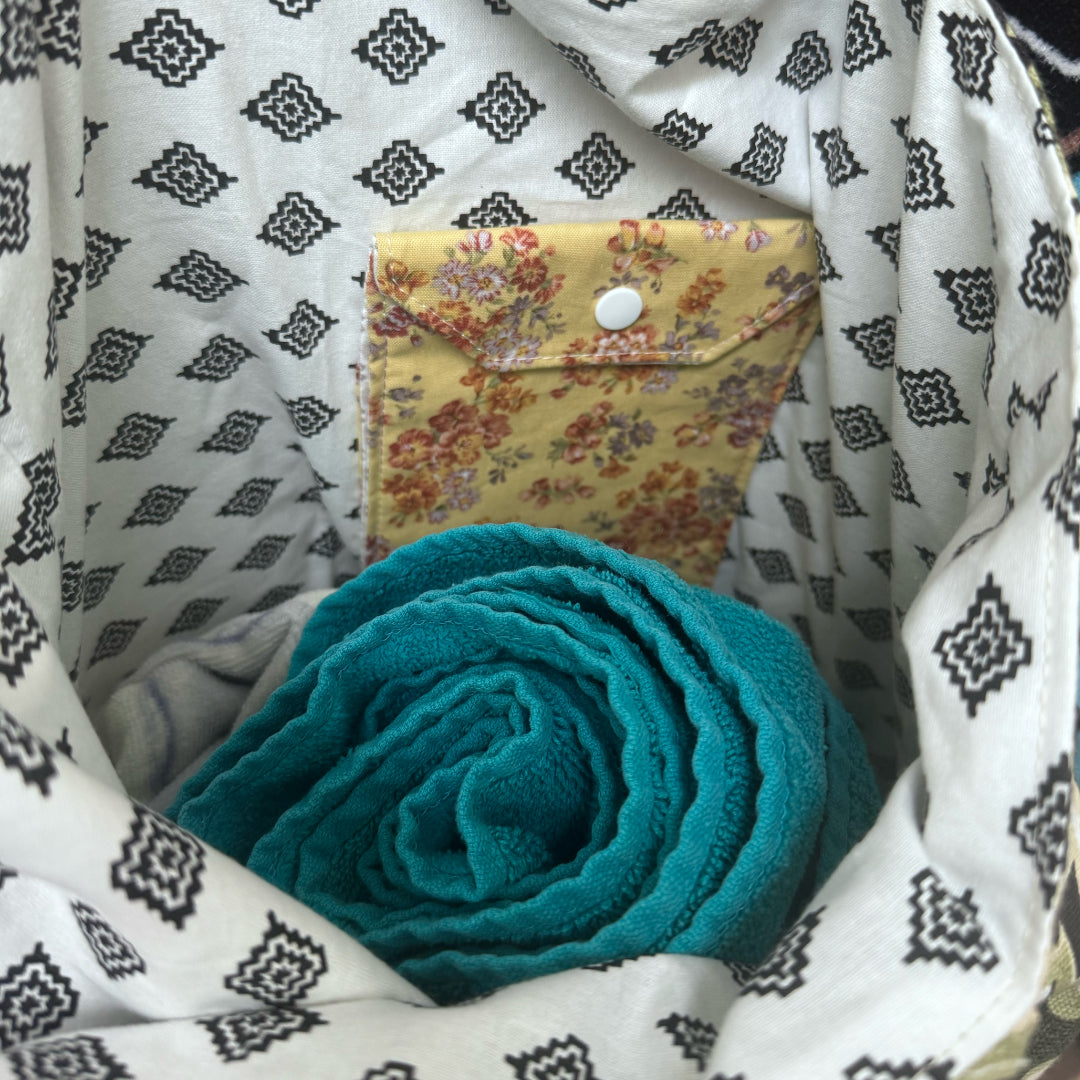 Cork Bottomed Tote // M Ottoman Floral Green with Cork Fabric